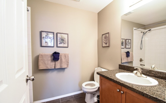 2404 Country Club Drive - 2 Bed + Den