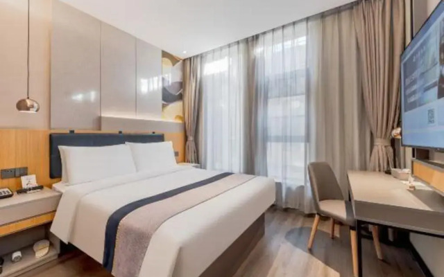 Home Inn Selected (Shanghai Raffles, North Bund)