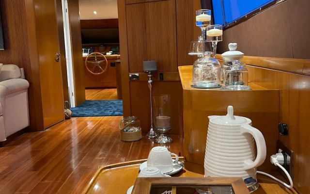 Davidon Yacht