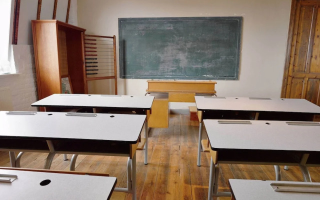 Oud Schooltje De Linde for Twenty Person