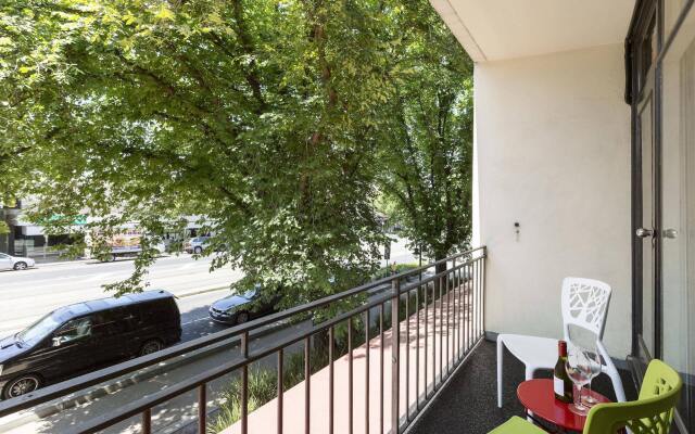 Tolarno Hotel