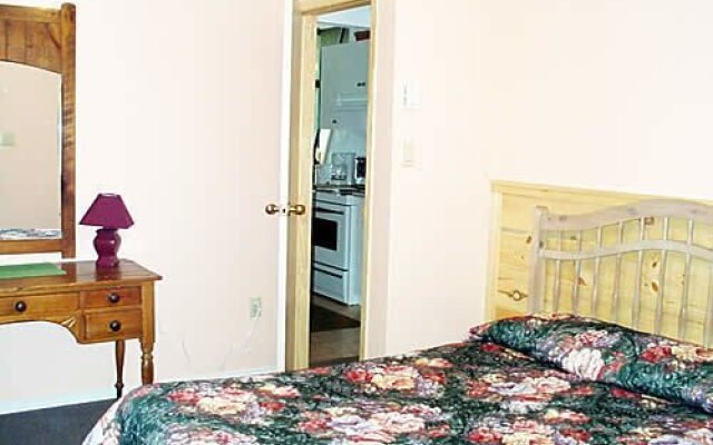 High Falls Cottage Resort