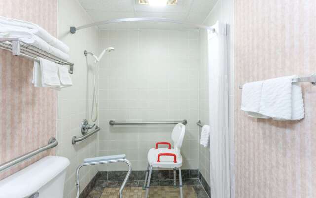 Days Inn by Wyndham Holladay