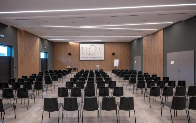 Flow Hotel & Conference