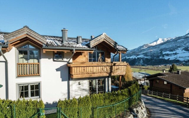 Swanky Chalet in Piesendorf With Wellness Area & Valley View