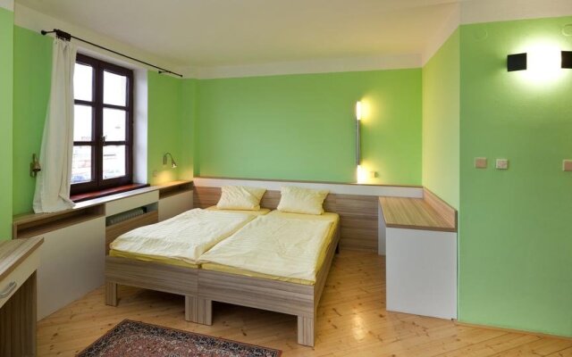 Hotel N