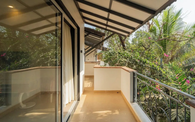 Luxe 4 BHK Villa Near Popular Beaches with Private Pool