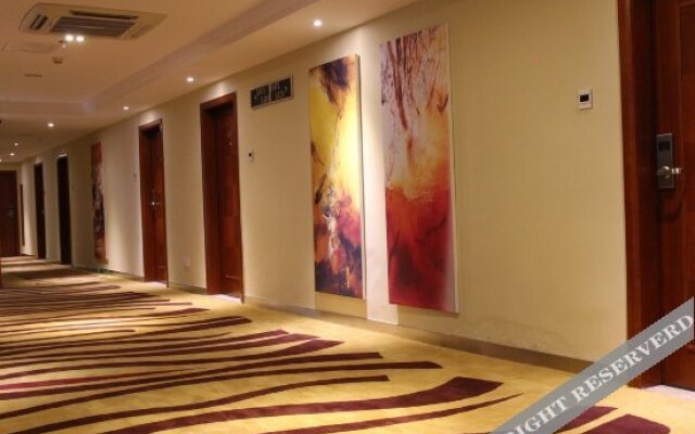 Sunshine Holiday Hotel