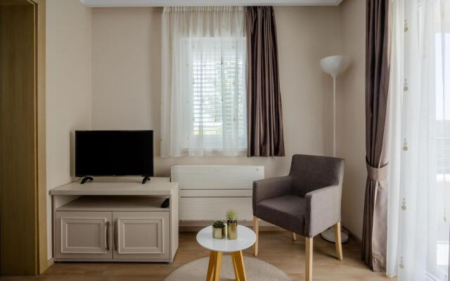 Lovely Villa in Debeljak with Heated Private Pool