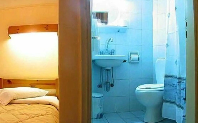 Alma Hotel