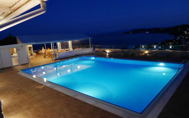 Rene Hotel