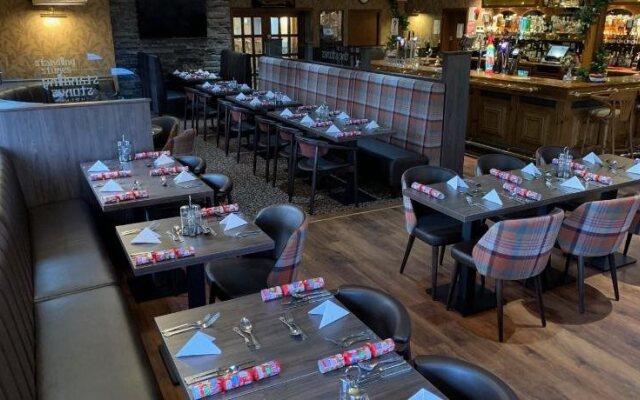 Standing Stones Hotel