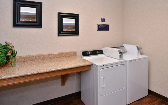 Comfort Suites Salem