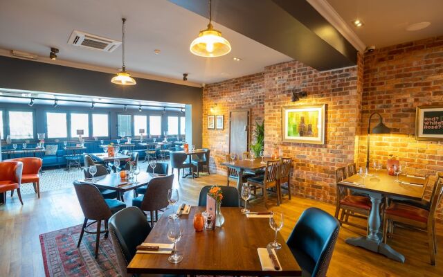 Harper's Steakhouse with Rooms, Southampton Swanwick Marina