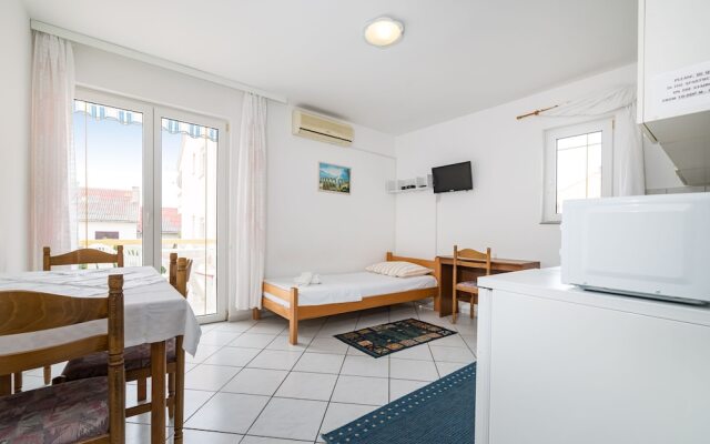 Nice Apartment Silvia 2 for 4 Persons