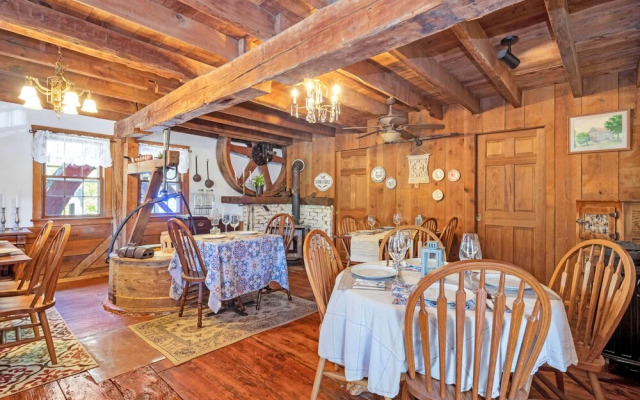 Osceola Mill Dining & Lodging