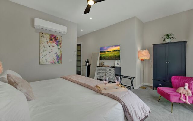 The Bentley Hotel - Audrey Hepburn Suite - Pool View