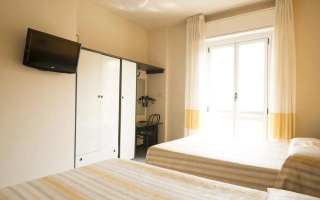 Hotel Airone