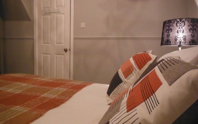 Select Serviced Accommodation - Canal Walk