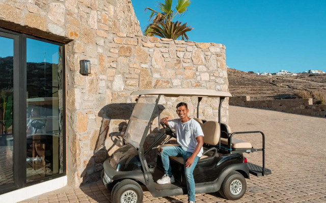 Ftelia Black Villas