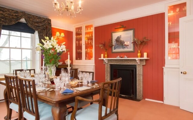 Wydemeet Bed and Breakfast