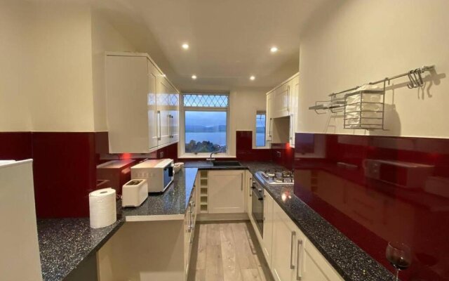 Beautiful Sea View 2 Bed Home
