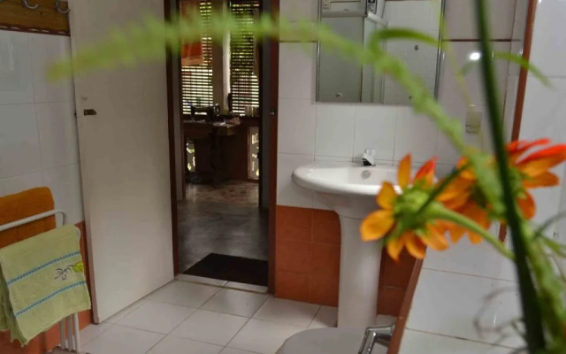 Sujatha's Homestay Residence