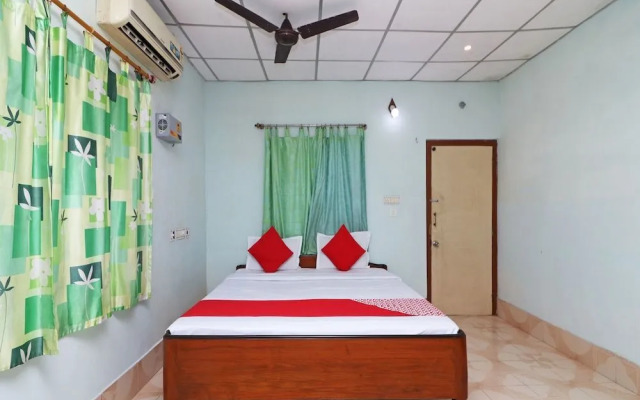 Hotel Samrat Holiday Inn
