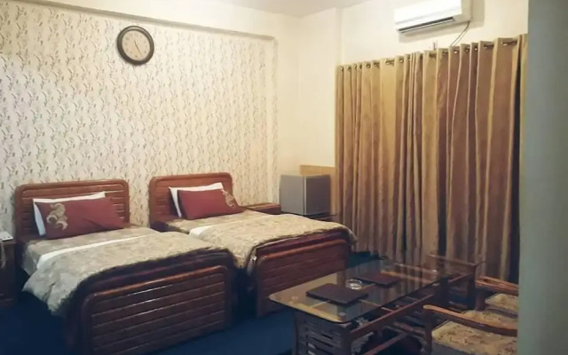Divine Hotel