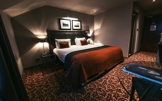 The Fenwick Hotel