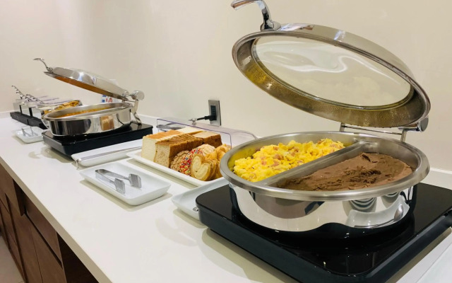 Holiday Inn Express Mexico Basilica by IHG