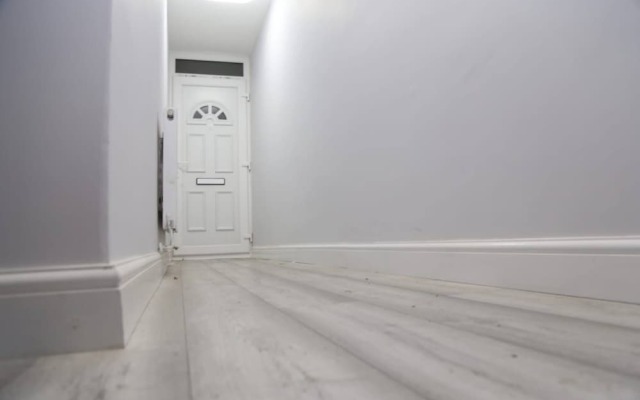 Room in House - A A Guest Room7