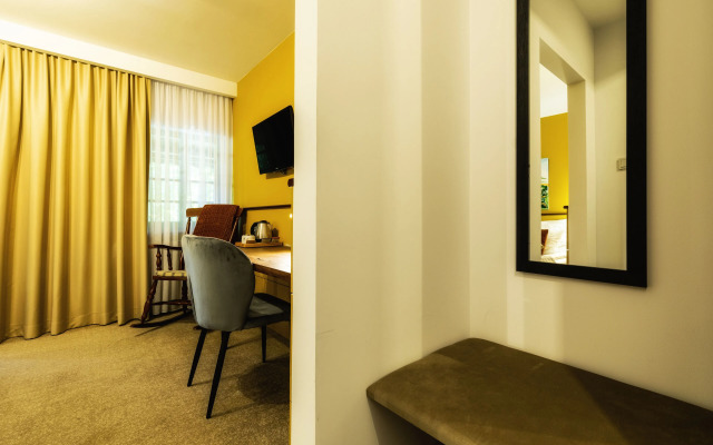 Dworzysko Hotel & Restaurant