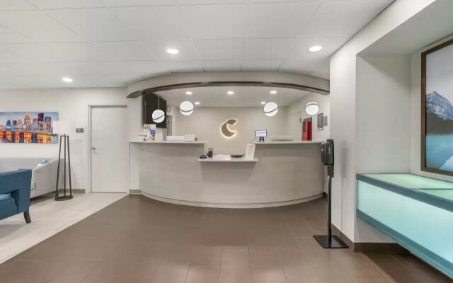 Comfort Inn & Suites Louisville Airport Fair & Expo