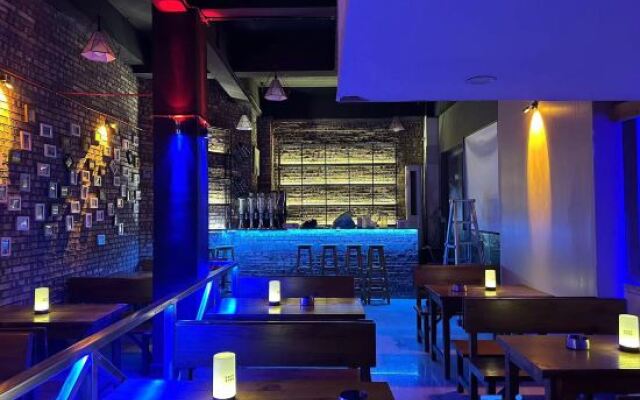 Jishou Intercontinental Hotel