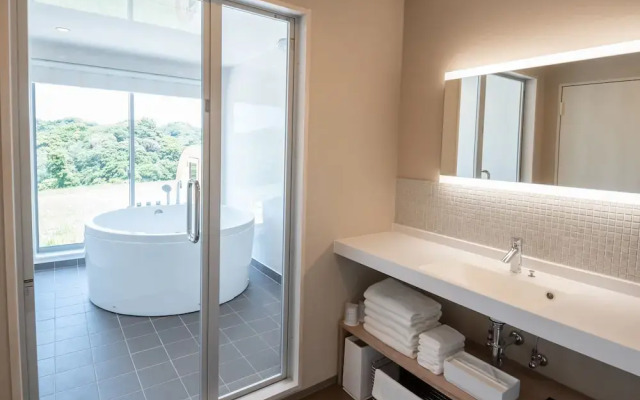 Glamprook Futtsu Bristol Hill