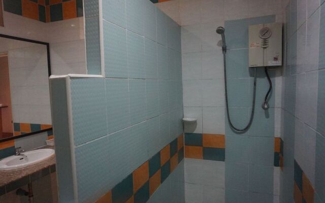Palmy Resort Hotel