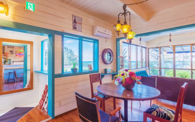 Kariyushi Condminium Resort Motobu THE BEACH GARDEN HOUSE