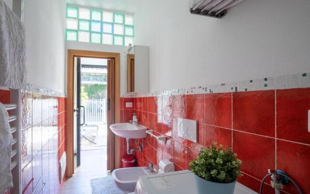 Bilocale con giardino a 200mt dal mare