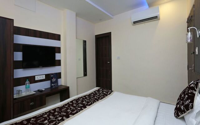 OYO 11540 Hotel Royal INN
