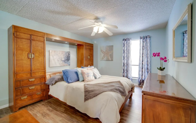 Beautiful Brigantine Condo w/ Patio & Beach Access