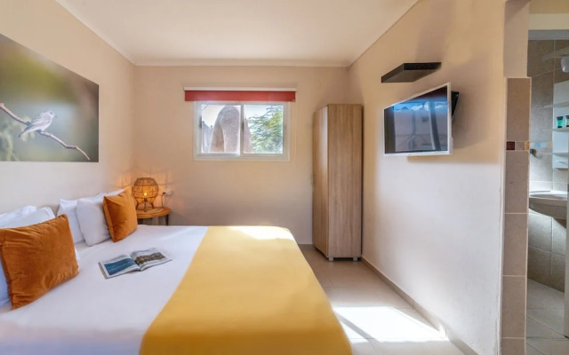 Lotan Desert Travel Hotel