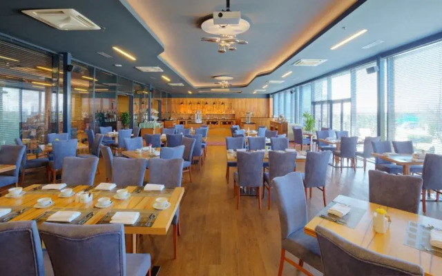 Emerald Hotel Pristina, Kosovo