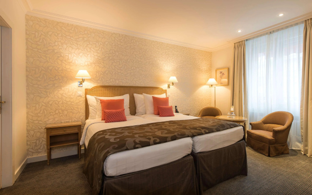Hotel Bristol – Guest Rooms – Geneva