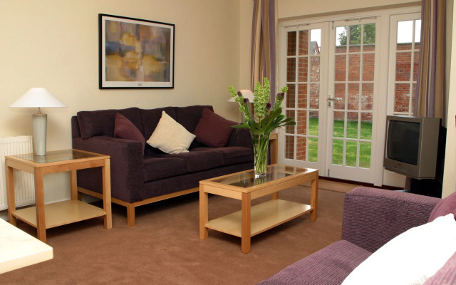 SACO Reading - Castle Crescent