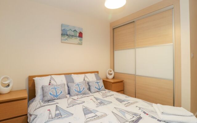 Apartment 7