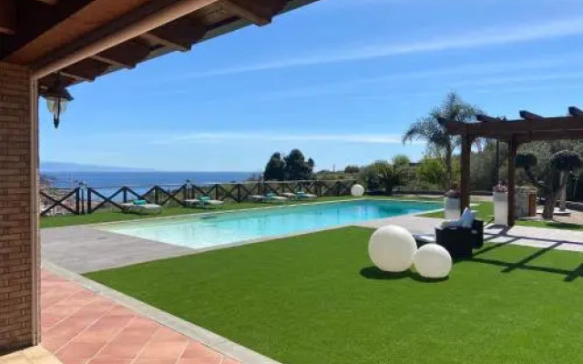Villa panoramica Taormina