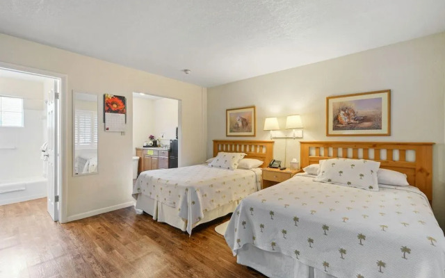 Tequesta Palms Inn