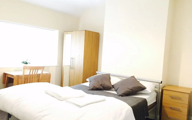 Birmingham Guest House 01