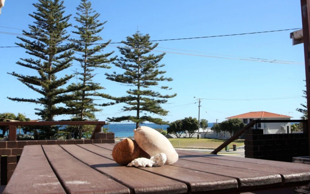Pine Villas - Walk To Beach Ocean Views